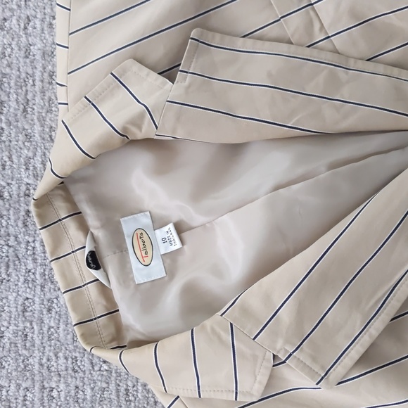 GORGEOUS Talbots Khaki Pinstripe 3 Pocket Blazer, Size 10 - Picture 2 of 11